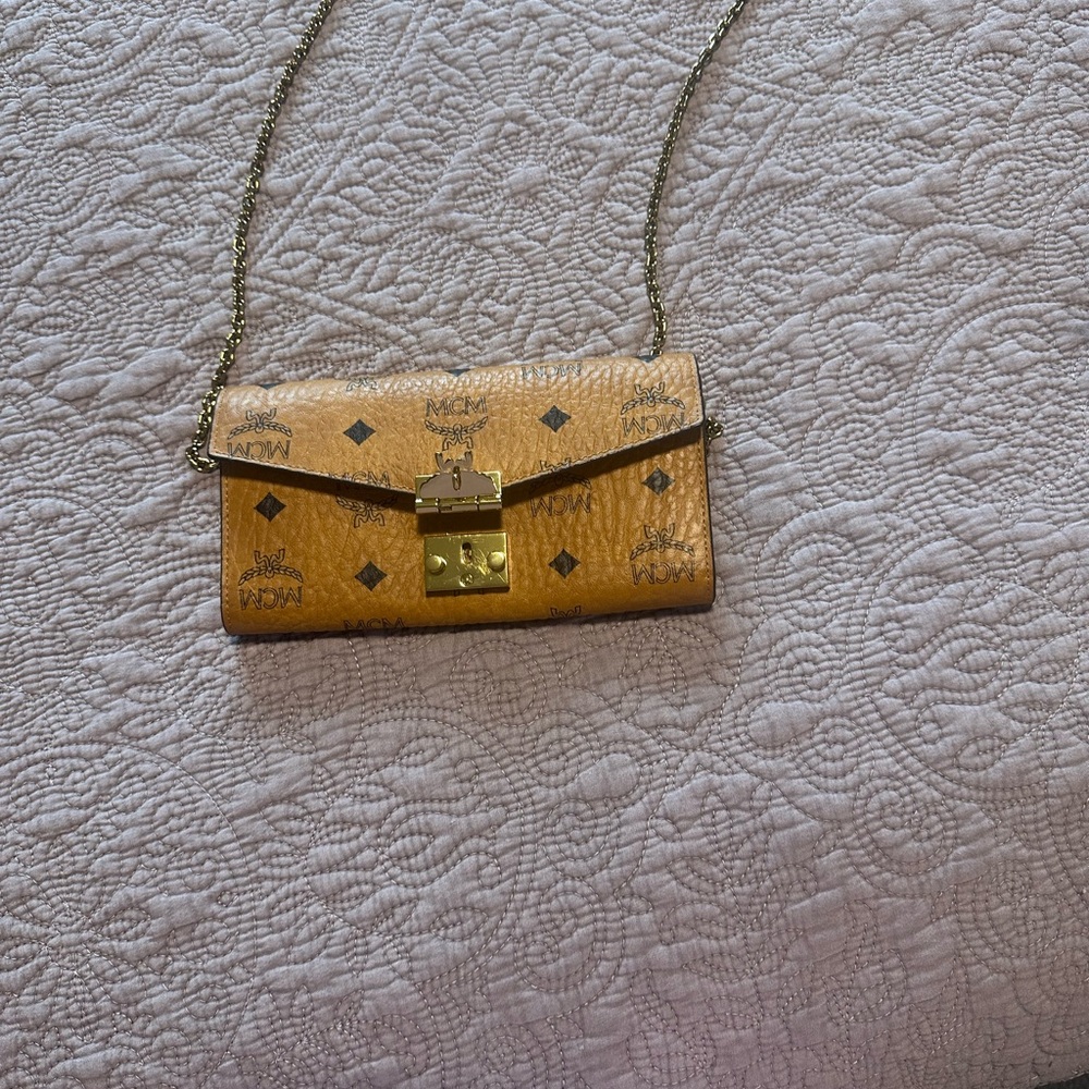 Mmm Wallet On A Chain - image 2